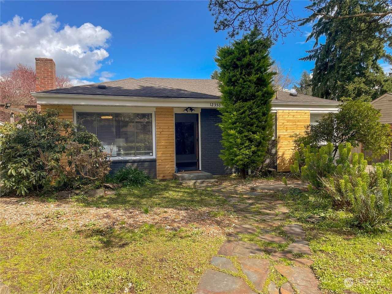 12350 11th Ave Ne - Photo 3 of 16