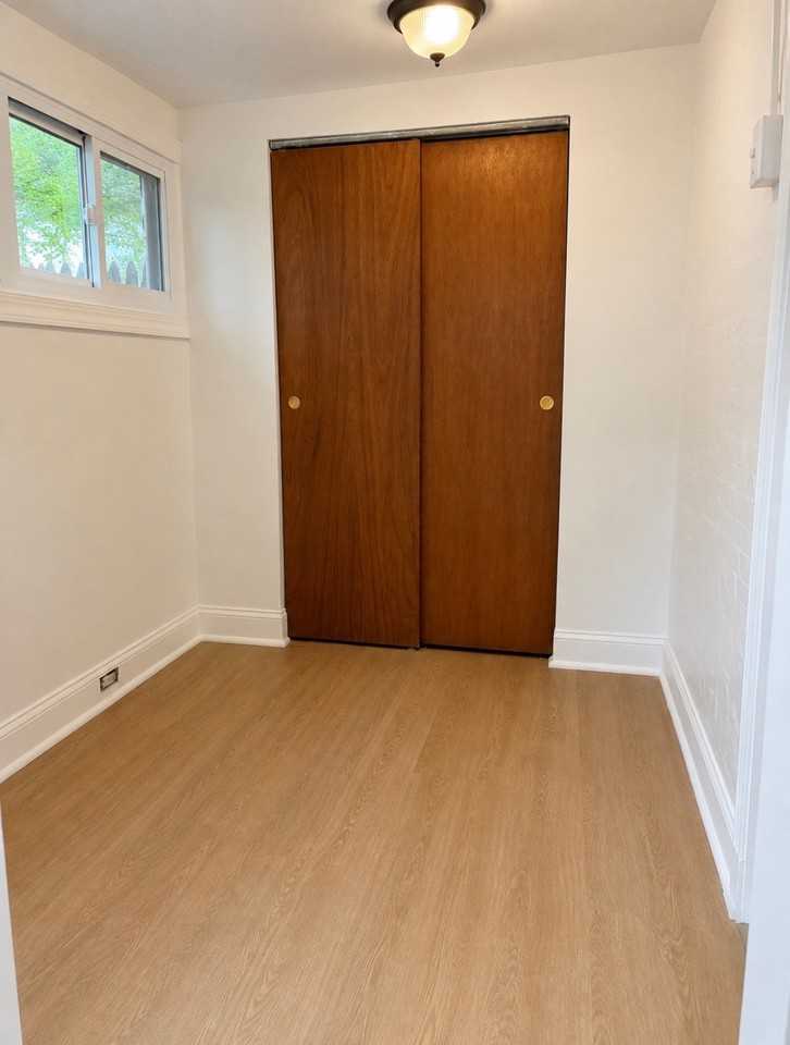 2030 E Wishart St #1 - Photo 3 of 10