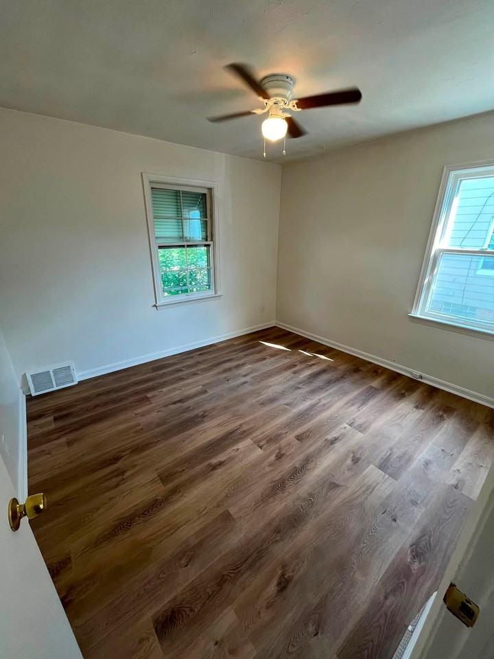 3948 E 188th St - Photo 2 of 5