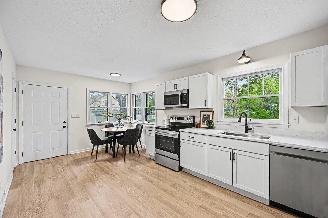 87 Juniper St - Photo 5 of 14