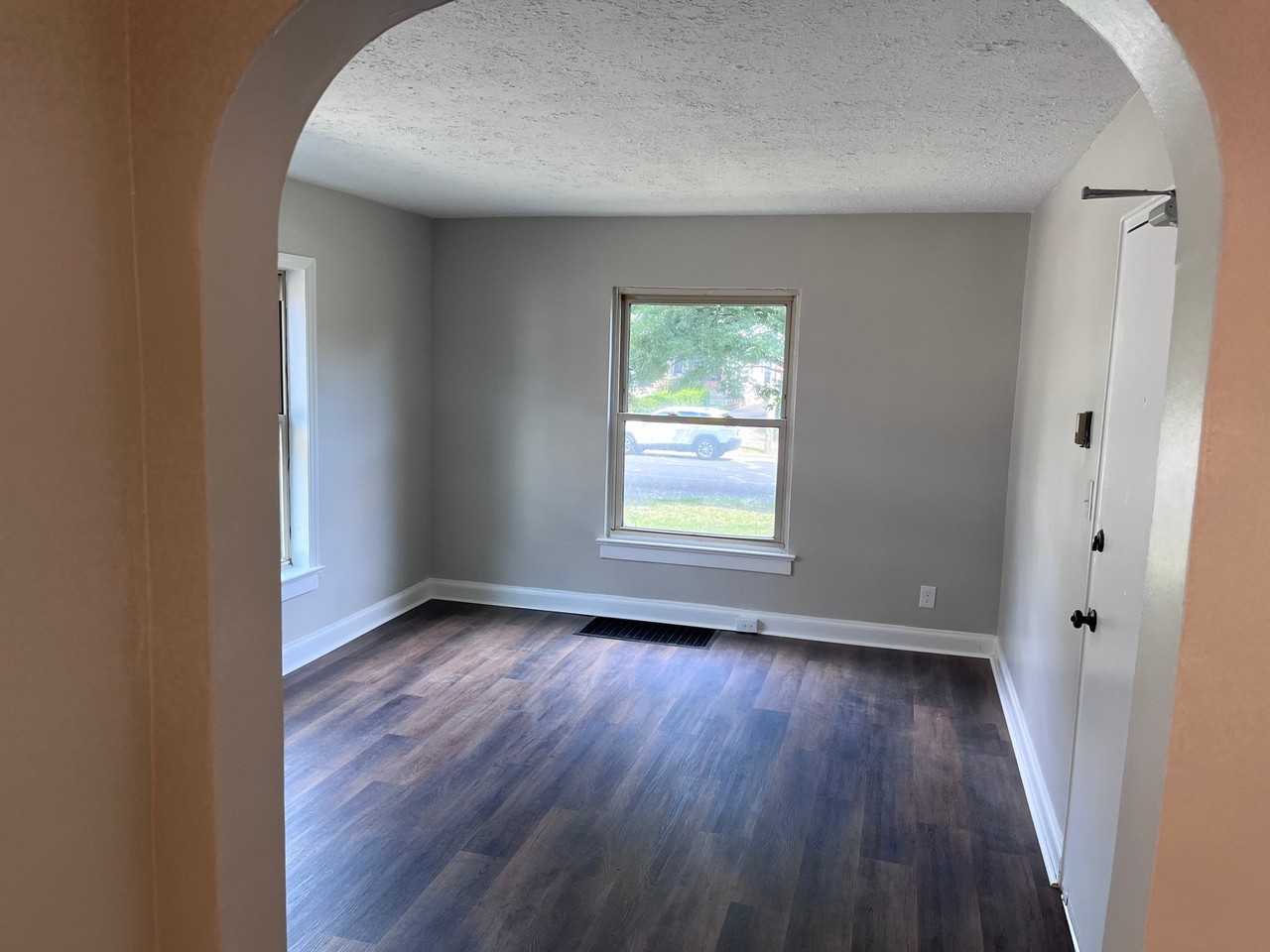 4704 S 3rd St #1GL - Photo 4 of 7