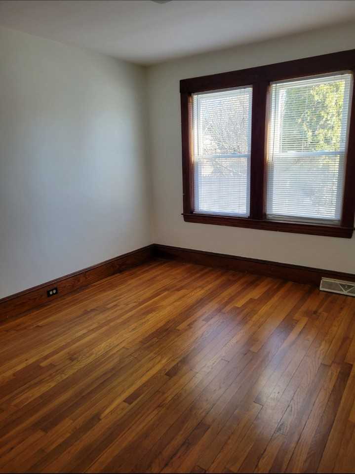 24 C St - Photo 5 of 13