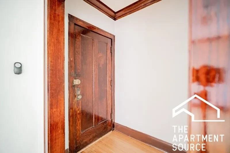 4207 W Fullerton Ave - Photo 5 of 12