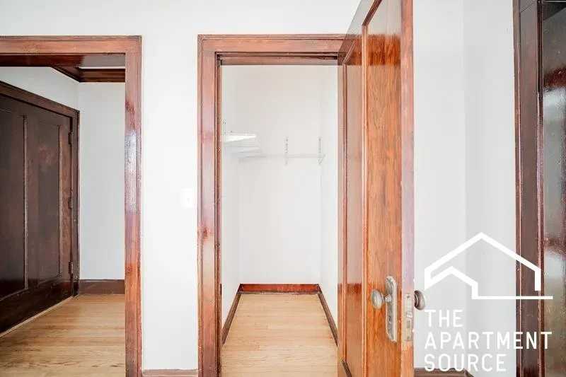 4207 W Fullerton Ave - Photo 6 of 12