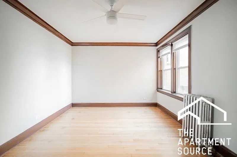 4207 W Fullerton Ave - Photo 7 of 12