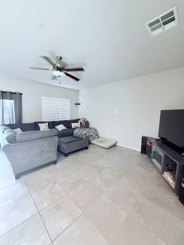 7929 Warm Winds St - Photo 5 of 14