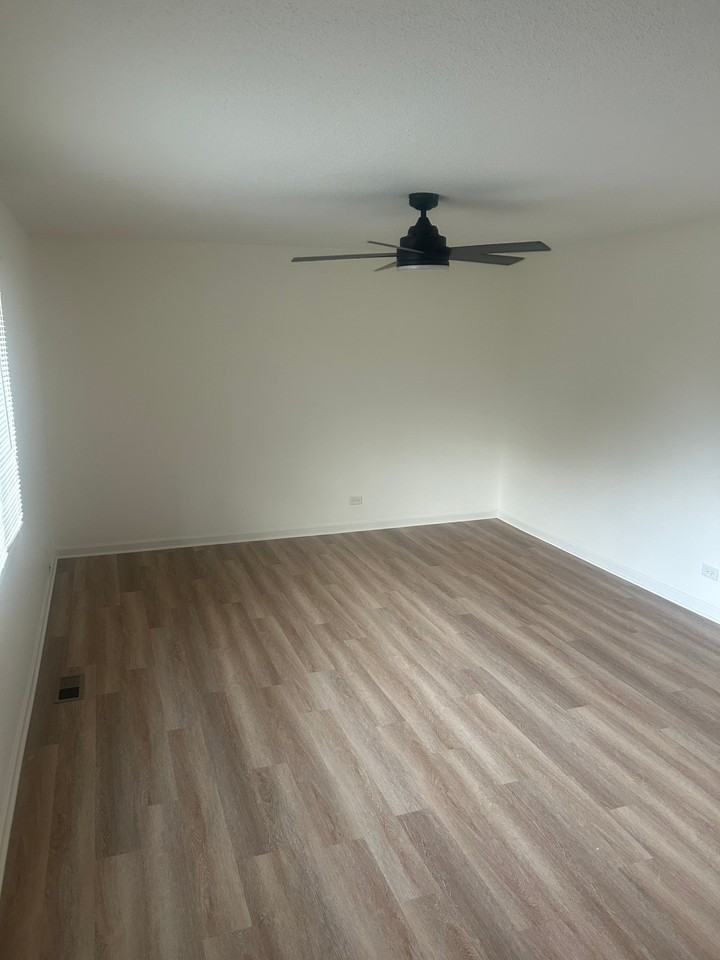 5122 Carol Ln - Photo 3 of 20
