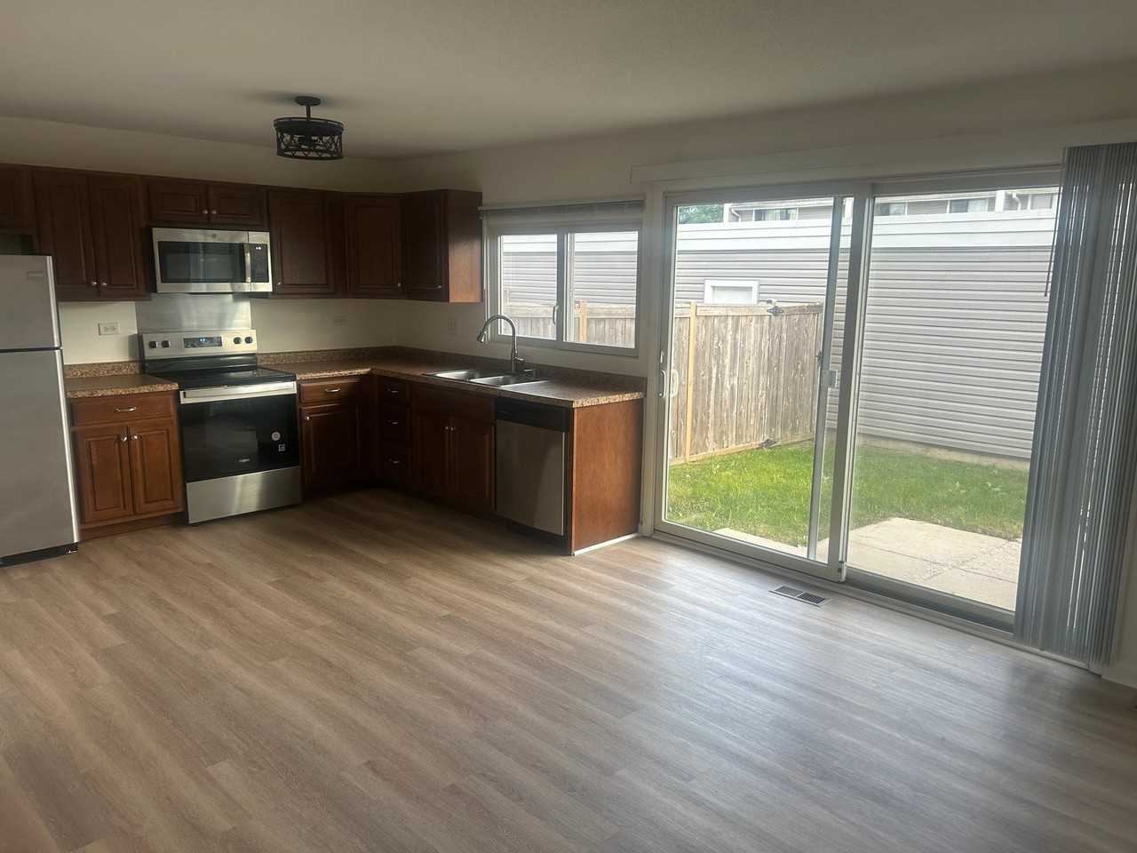 5122 Carol Ln - Photo 6 of 20