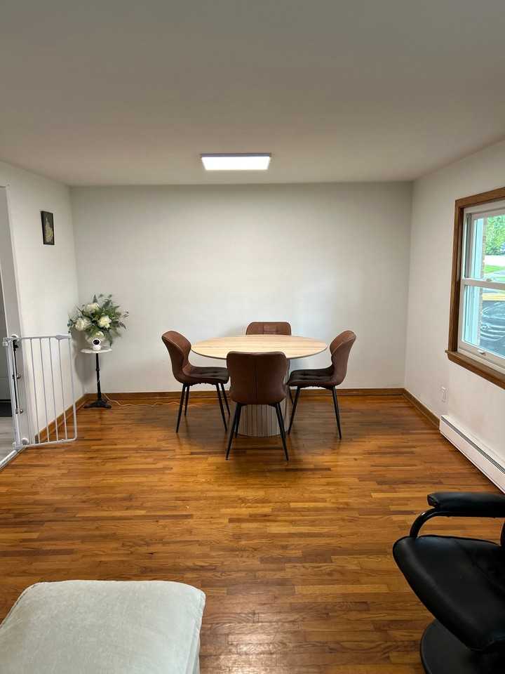 1802 Wayside Dr - Photo 2 of 15