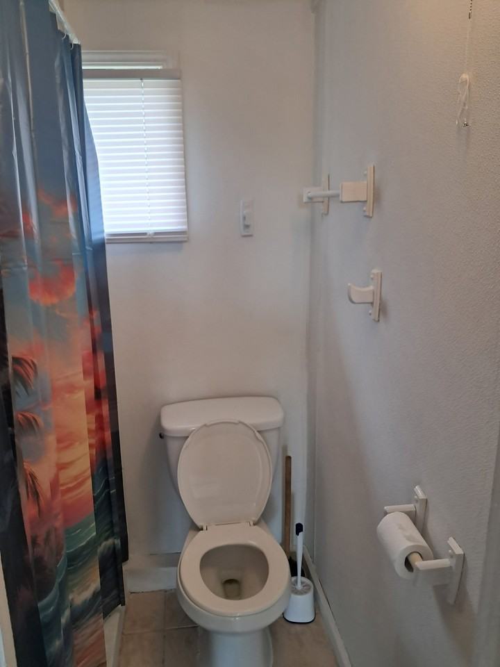 413 31st Ave S #2 - Photo 3 of 4