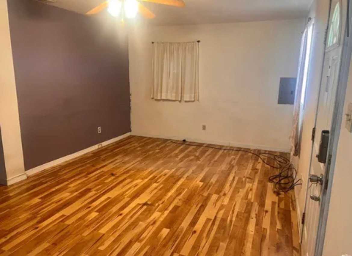 2314 Livingston Rd - Photo 3 of 12