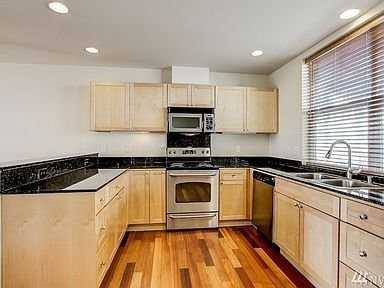 19052 14th Ct Ne #1 - Photo 3 of 16