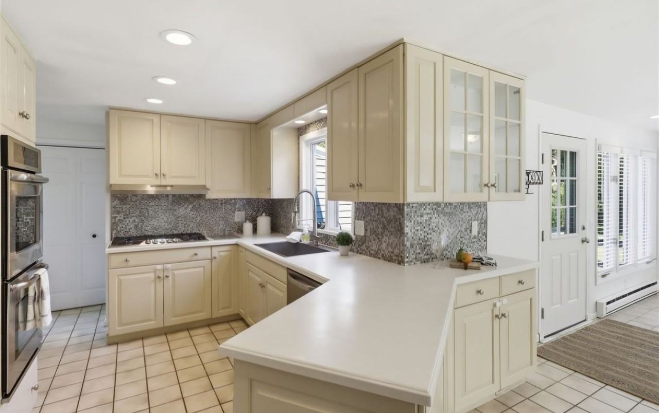 224 Warren Ave #NA - Photo 4 of 28