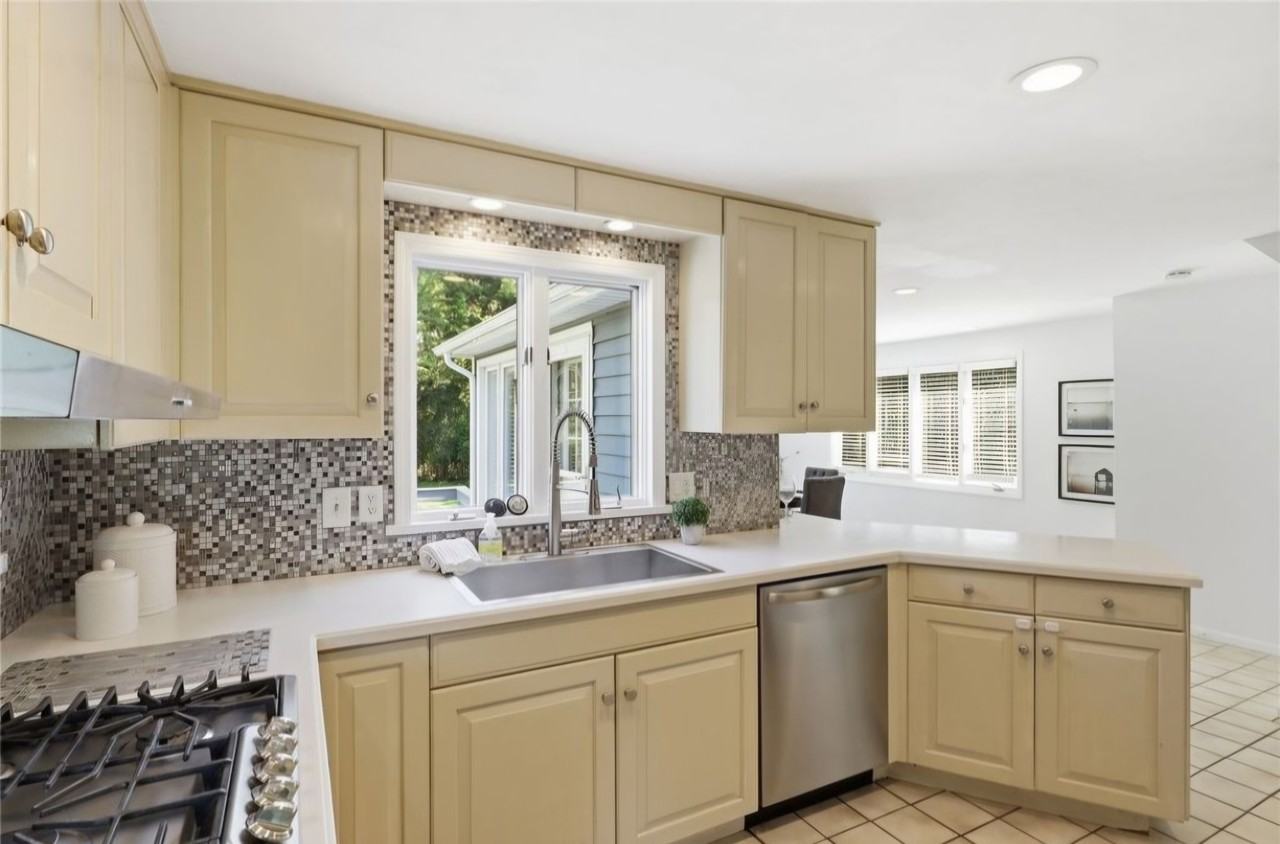224 Warren Ave #NA - Photo 5 of 28