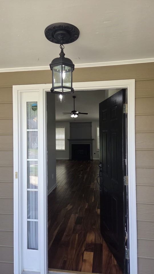 670 Riverside Walk Xing #NA - Photo 2 of 17