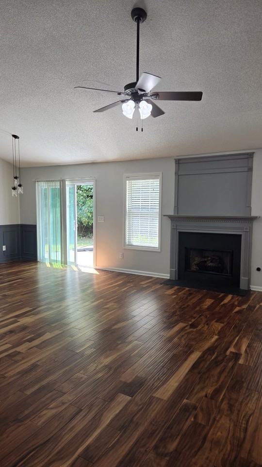 670 Riverside Walk Xing #NA - Photo 5 of 17