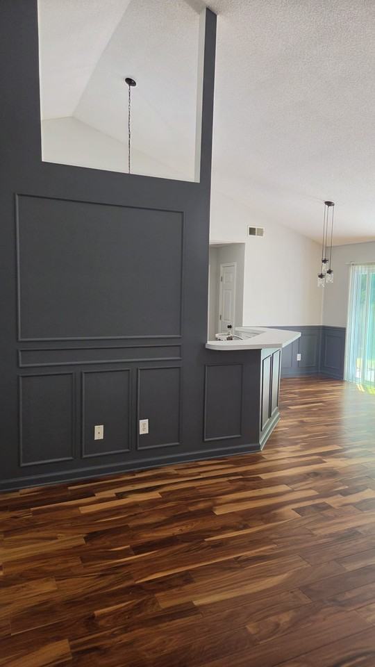 670 Riverside Walk Xing #NA - Photo 7 of 17