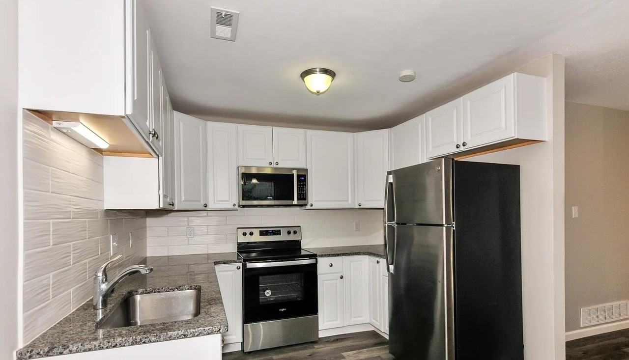 20 Pheasant Ln #NA - Photo 2 of 14