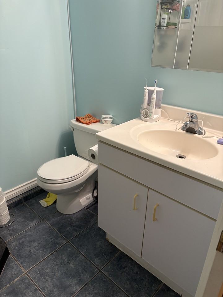 7255 Barnet Road - Photo 4 of 7