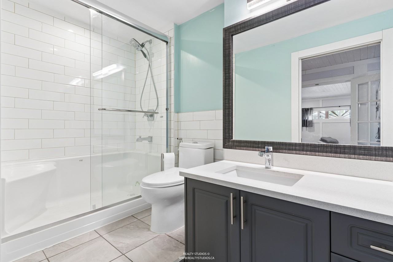11394 86A Avenue - Photo 3 of 12