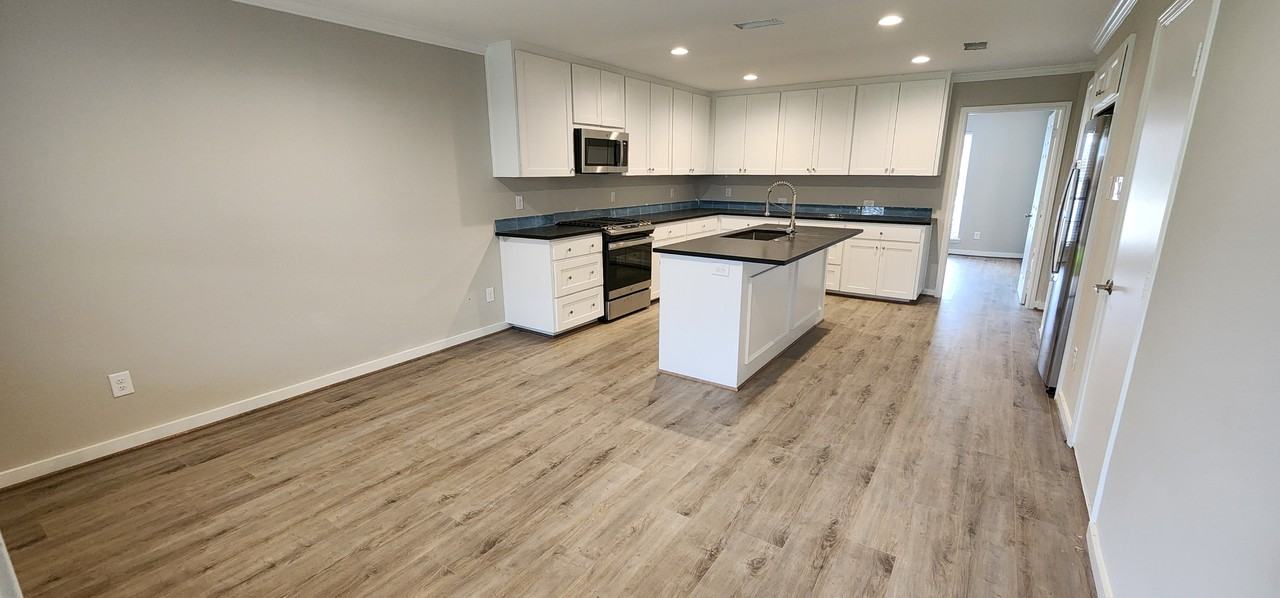 1302 Plateau Dr #NA - Photo 2 of 18