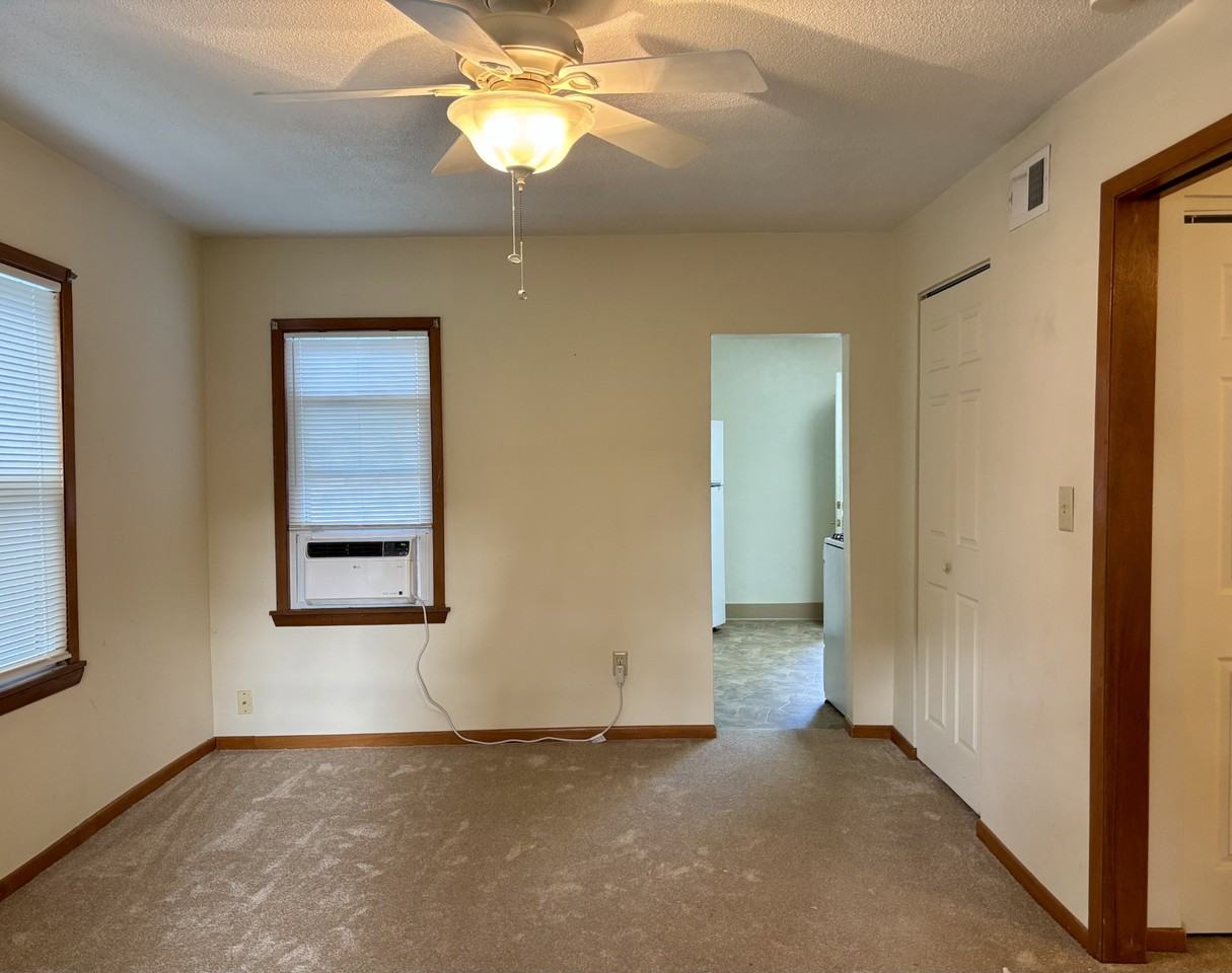 2415 36th St #NA - Photo 3 of 11