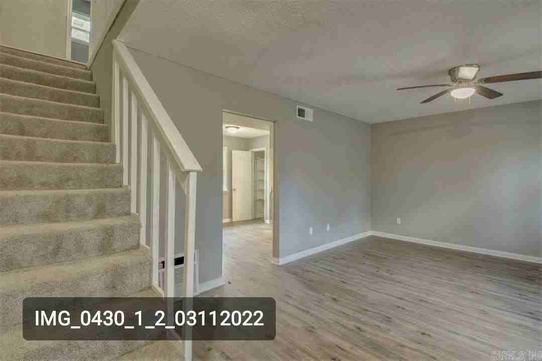 1900 Labette Manor Dr - Photo 2 of 8