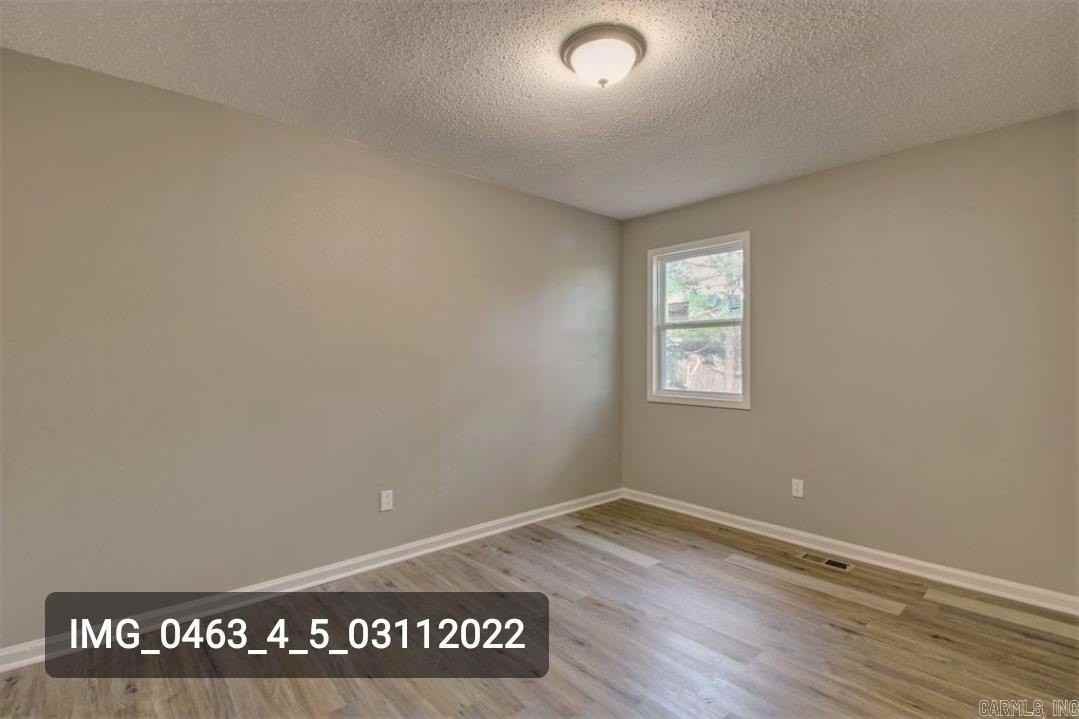 1900 Labette Manor Dr - Photo 6 of 8