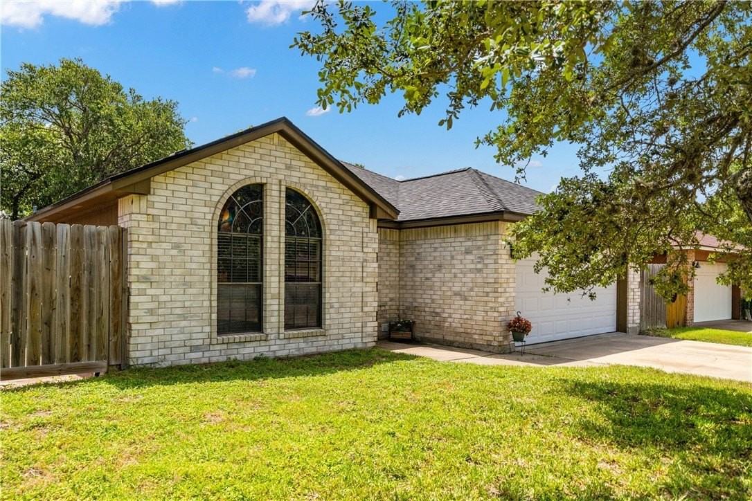 2094 Ridgewood Cir - Photo 3 of 24