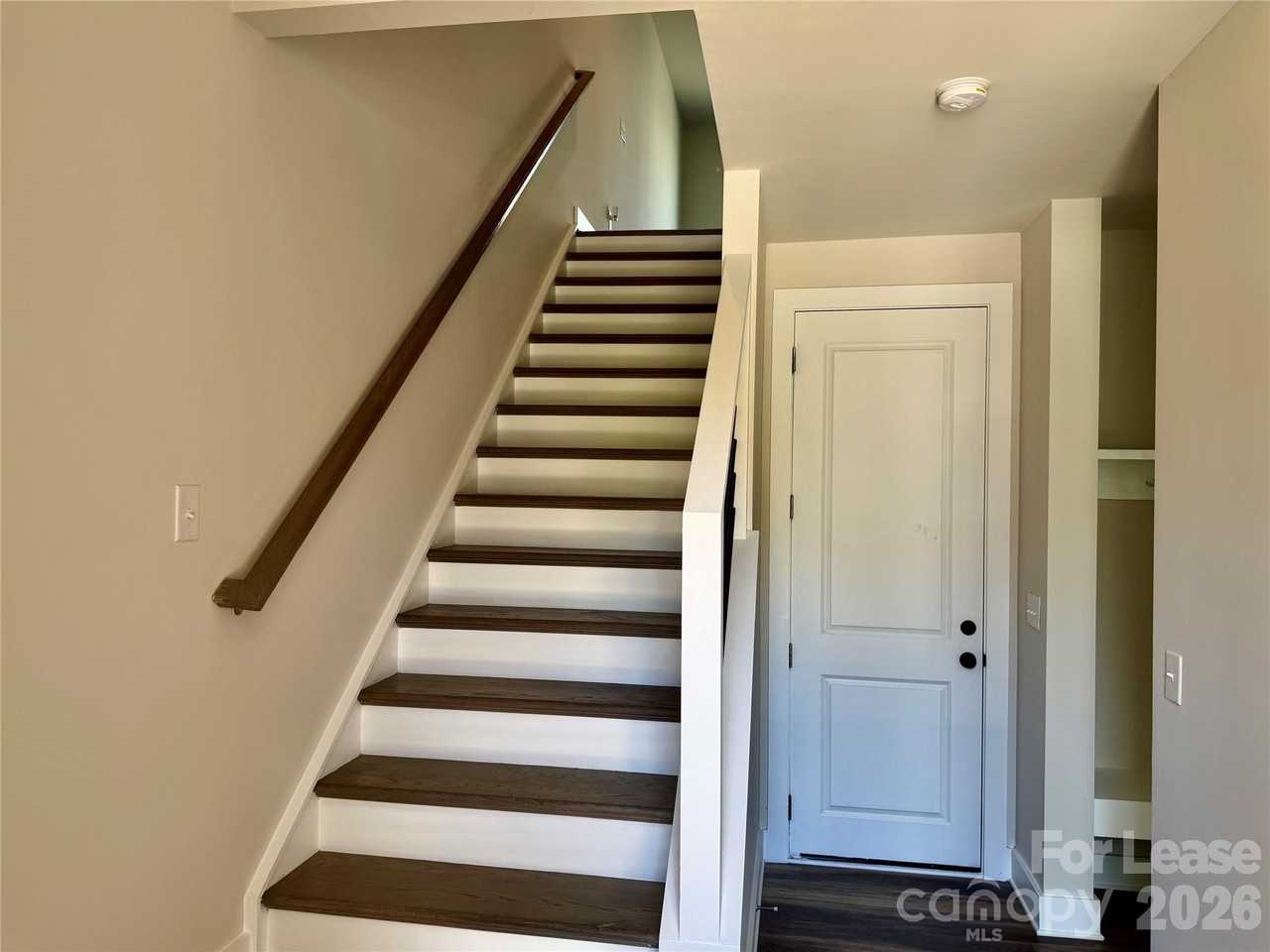 1629 Unison Dr - Photo 5 of 45
