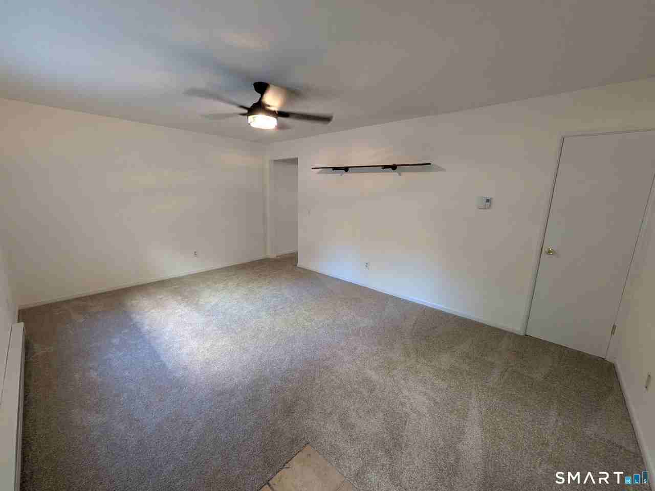 61 Dover Ct #B - Photo 2 of 30