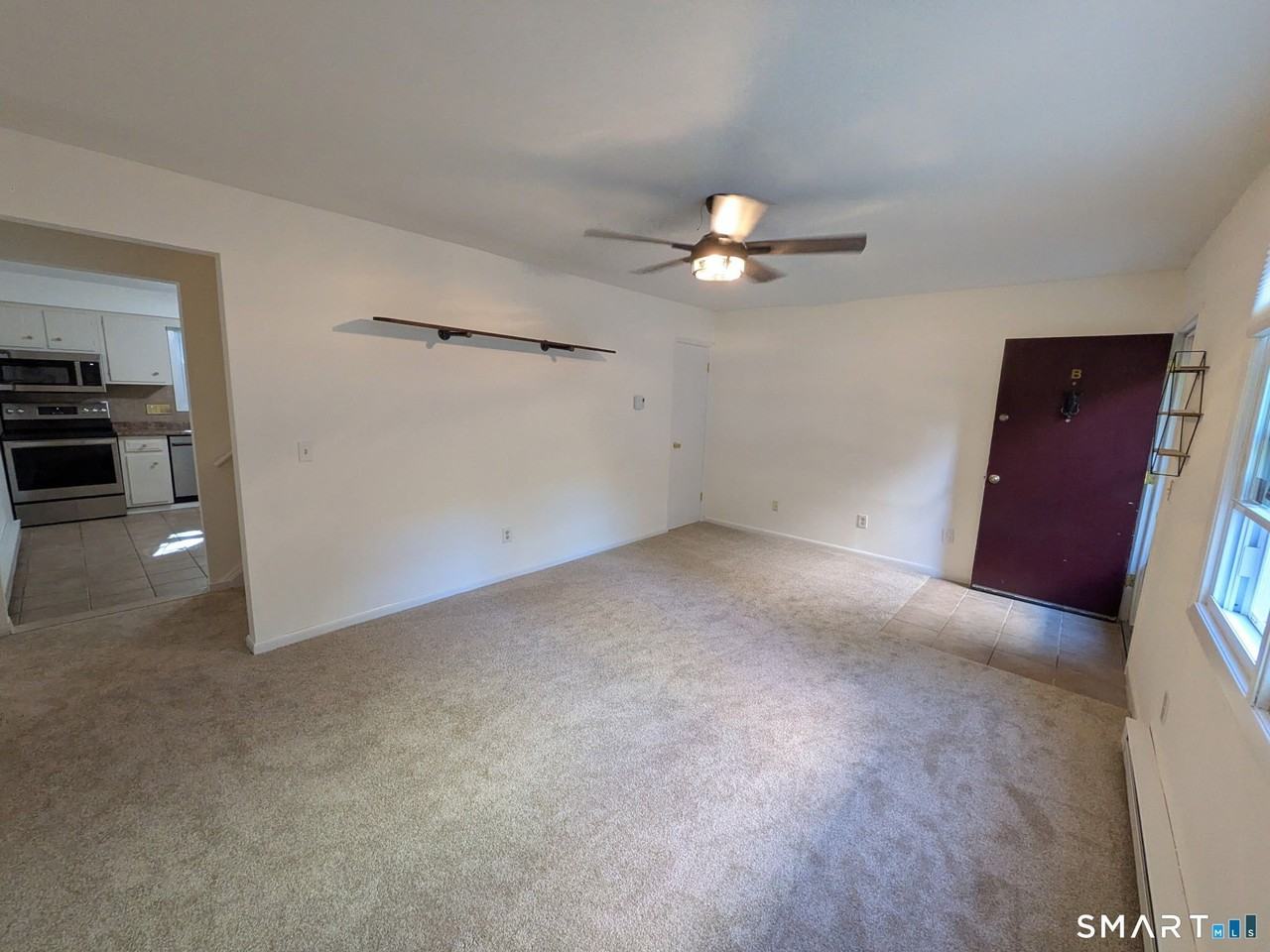 61 Dover Ct #B - Photo 3 of 30