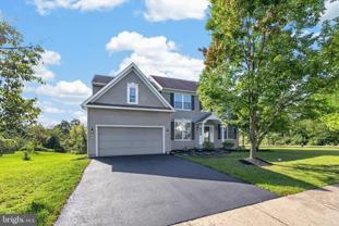 1045 Fallbrook Ln - Photo 1 of 1