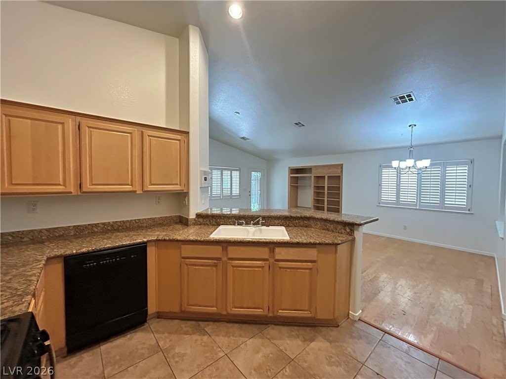 645 Beresford Ave - Photo 5 of 23