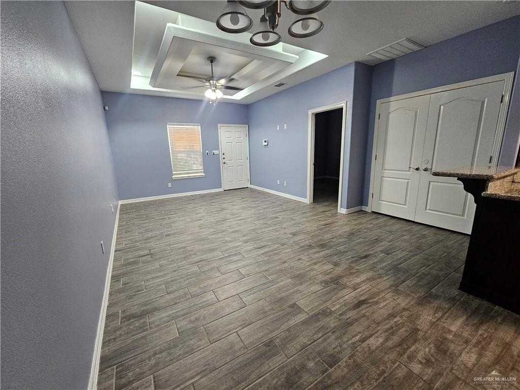 4012 Hawthorne Ave #3 - Photo 5 of 17