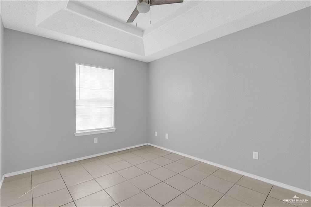 1821 W Portales Dr #2 - Photo 7 of 8