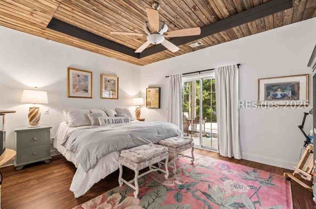 11 Tillinghast Cir - Photo 4 of 48