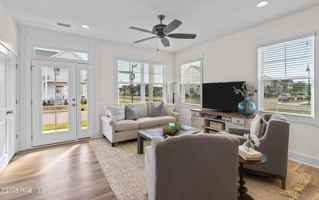 featured image of 4752 Siddons Dr