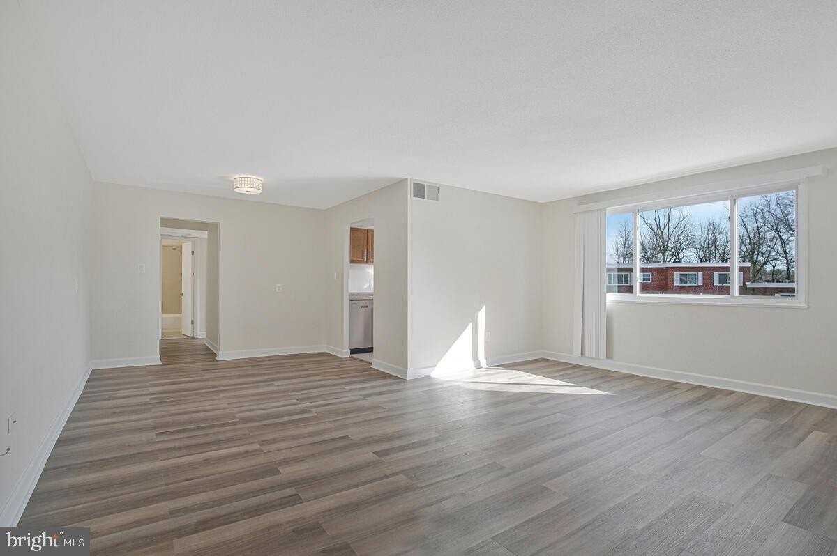 3823 Hamilton St - Photo 2 of 18