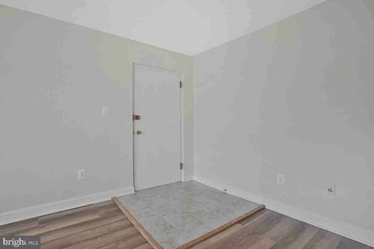 3823 Hamilton St - Photo 4 of 18