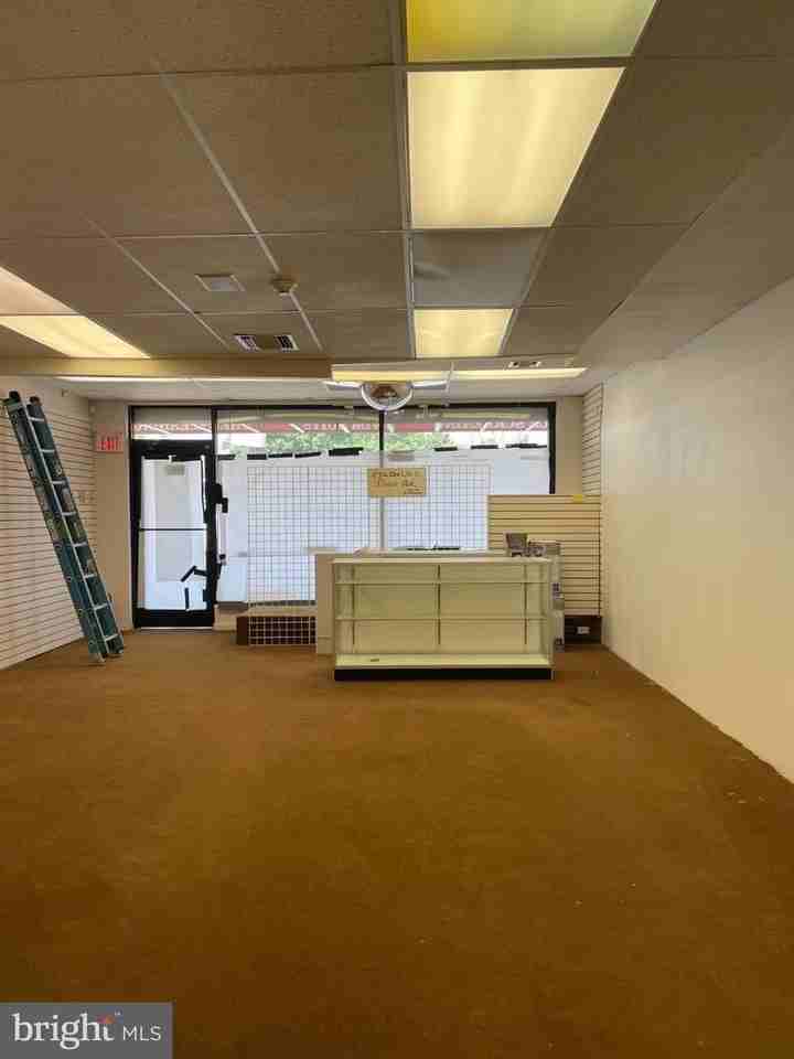 614 South Ave - Photo 3 of 9