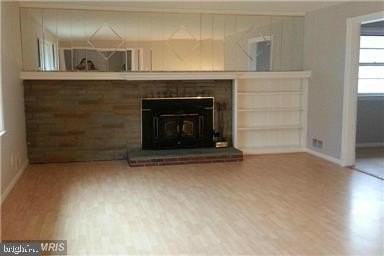 1432 S Greenbrier St - Photo 3 of 25
