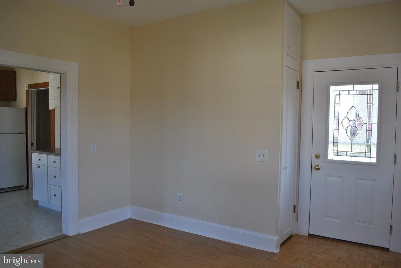 8611 Anderson Ave - Photo 3 of 21