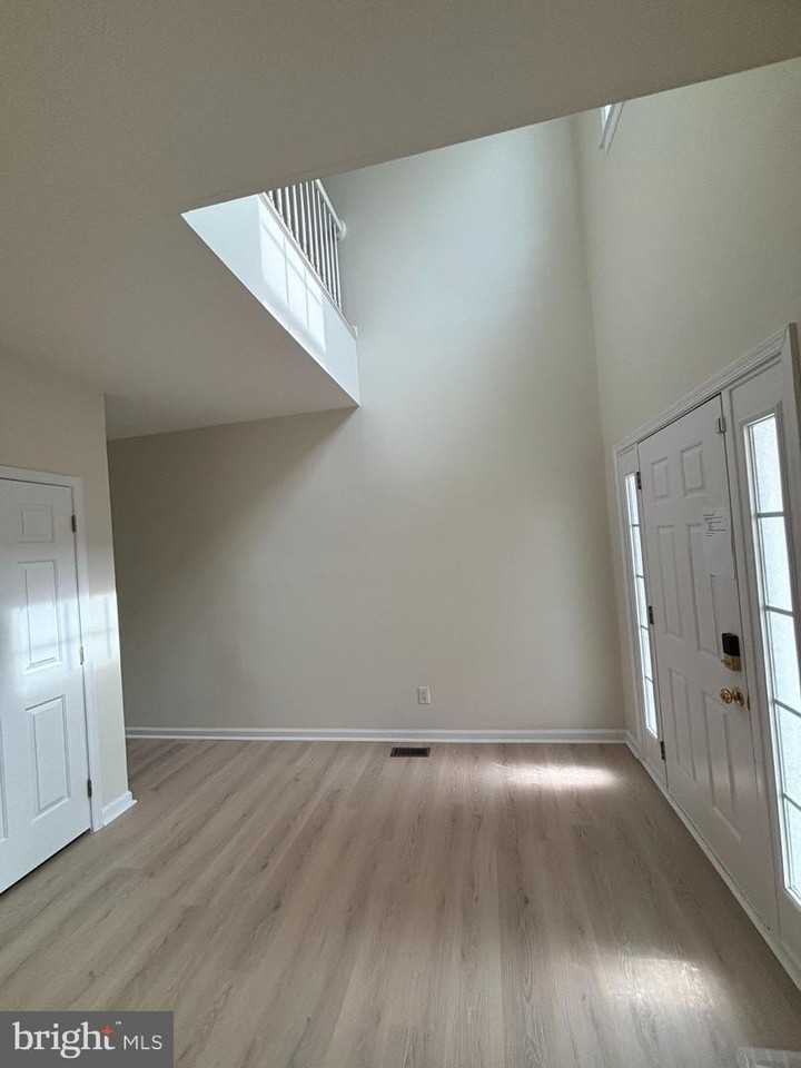 38 Hot Springs Way - Photo 4 of 32