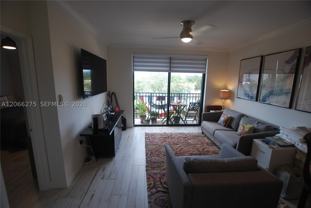 511 Lucerne Ave #306 - Photo 1 of 1