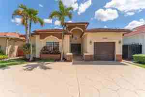 featured image of 16264 Sw 55th Ter #0