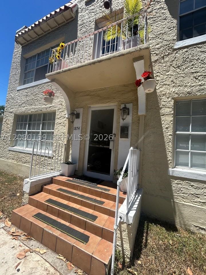 1874 Sw 3rd Ave #9