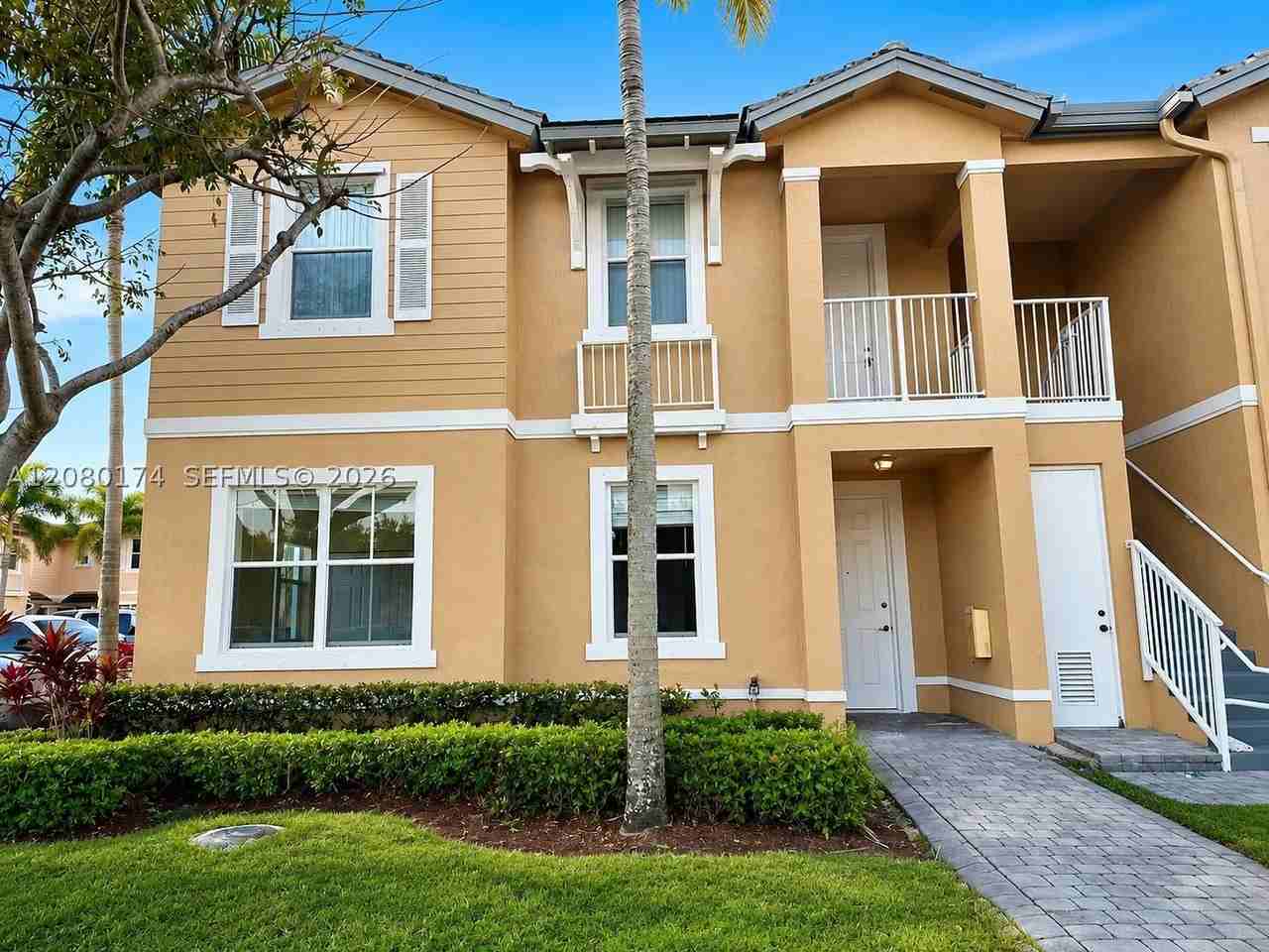 230 Se 29th Ave #1