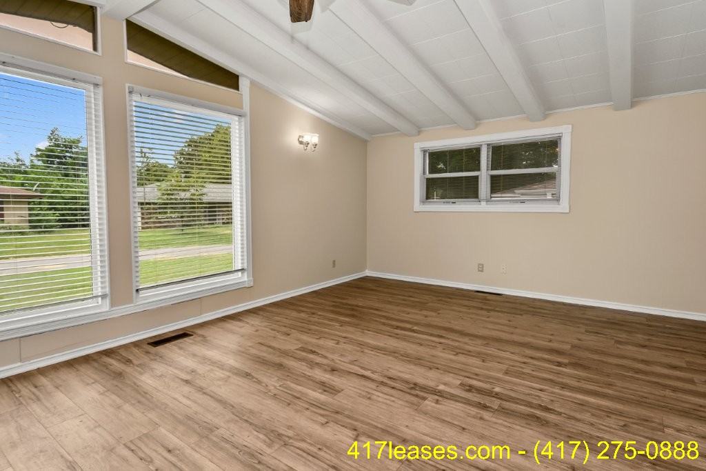 114 N Maplewood Ave #1 - Photo 4 of 44