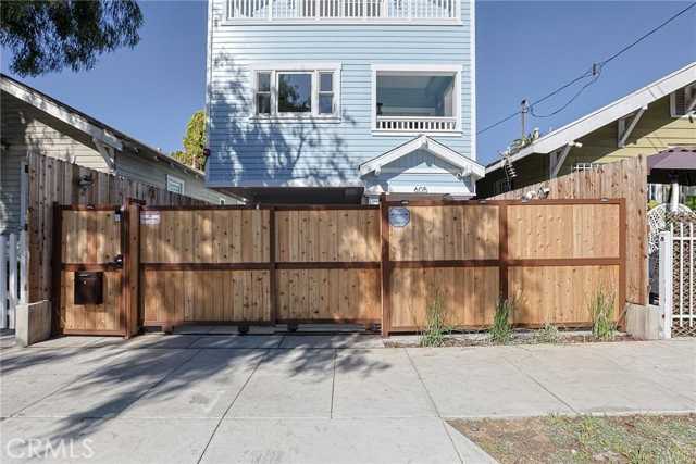 605 W 4th St - Photo 2 of 8